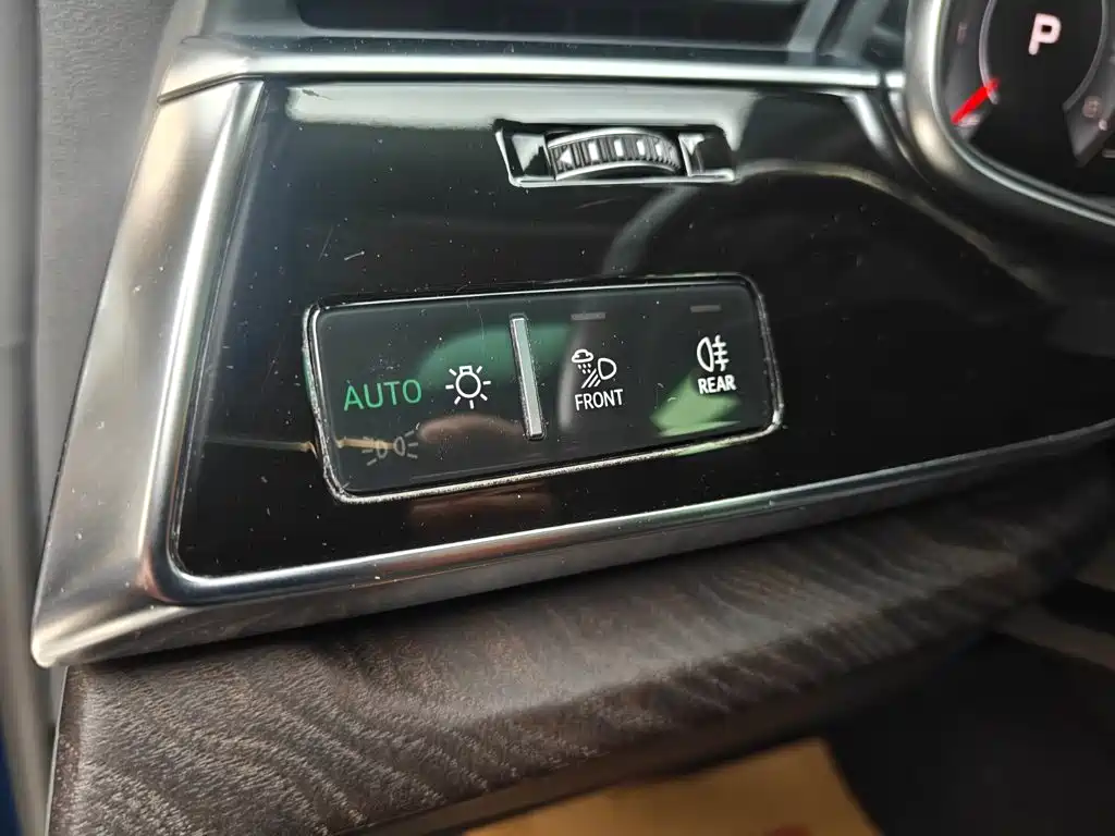 Audi Q8 — миниатюра 4