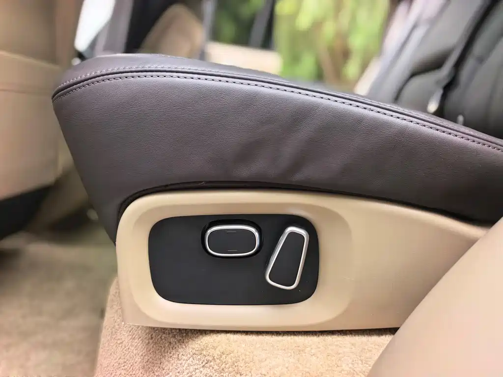 Land Rover Range Rover — миниатюра 20