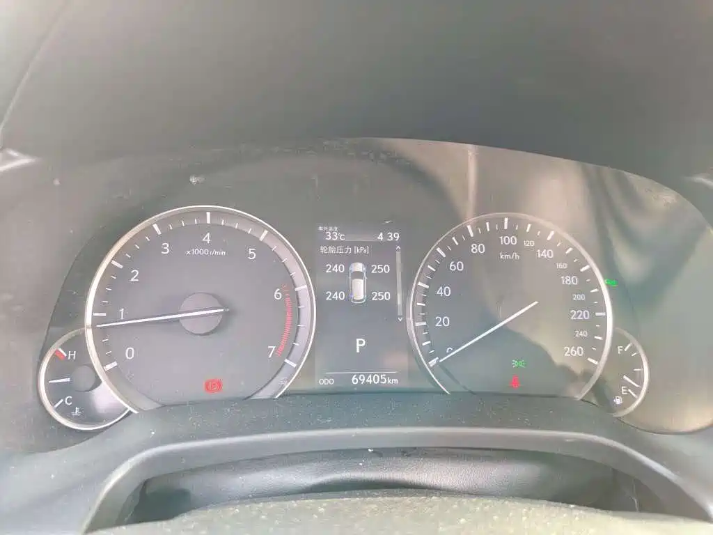 Lexus RX — миниатюра 9