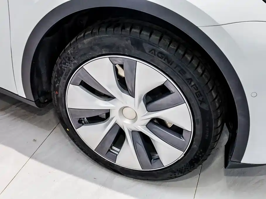 Tesla Model Y — фотографии объявления, Фото 30