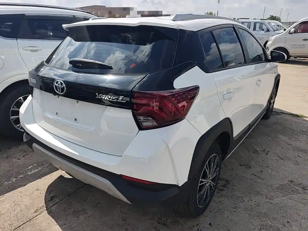 Toyota Yaris L — миниатюра 7