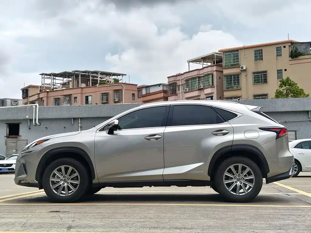 Lexus NX — миниатюра 14