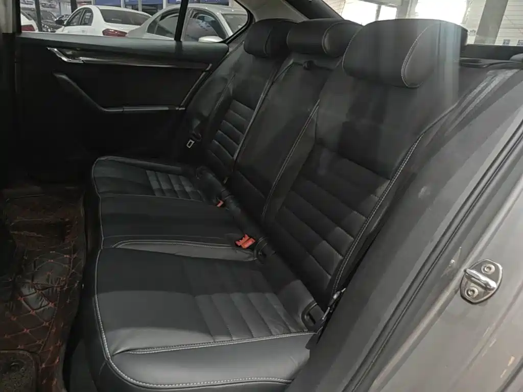 Skoda Octavia — миниатюра 17
