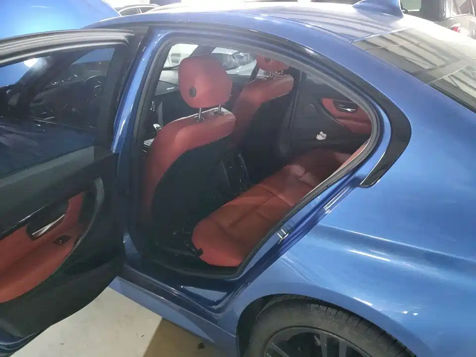 BMW 3 Series — миниатюра 4