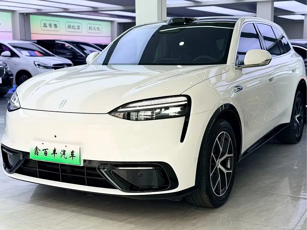 AITO Wenjie 问界M6