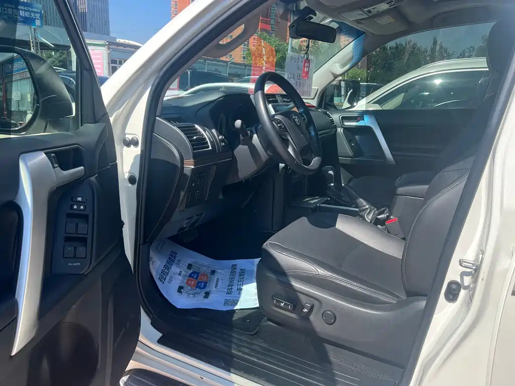 Toyota Land Cruiser Prado 2018 3.5L AT TX-L