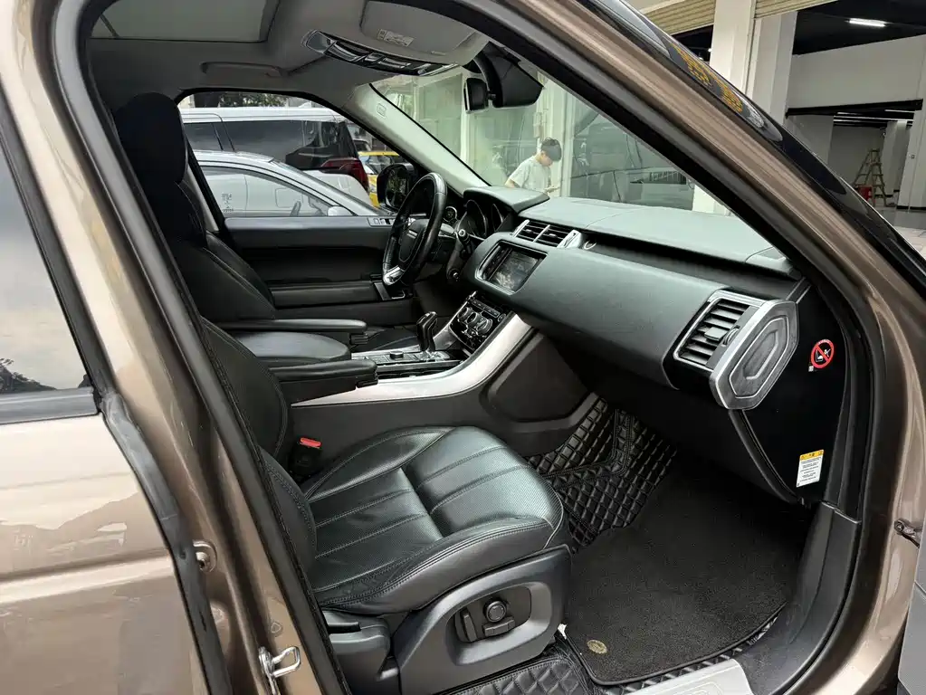 Land Rover Sport — миниатюра 12