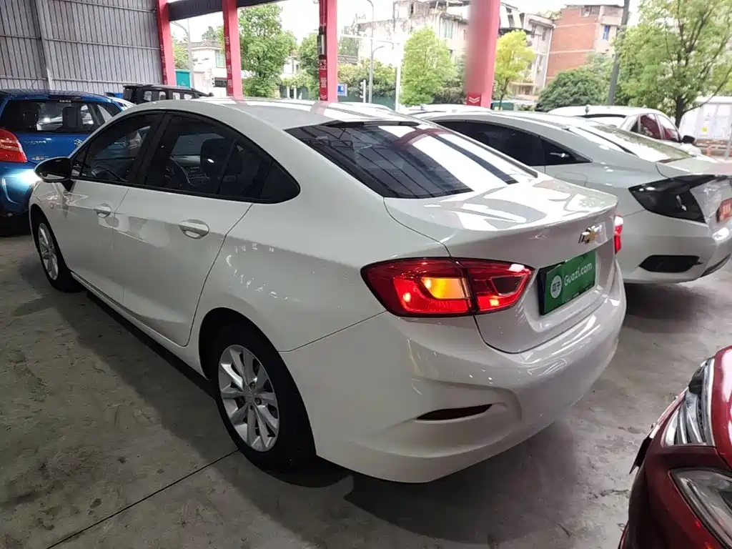 Chevrolet Cruze — миниатюра 5