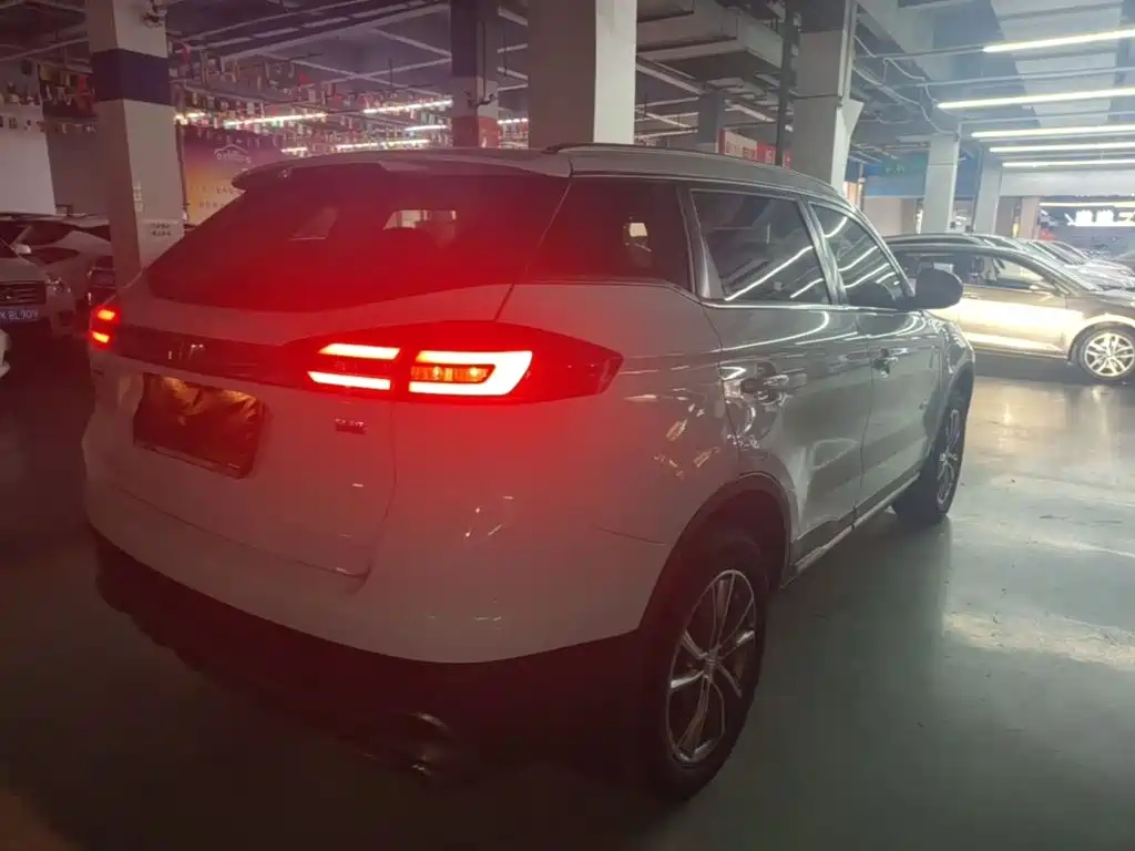 Geely Boyue — миниатюра 7