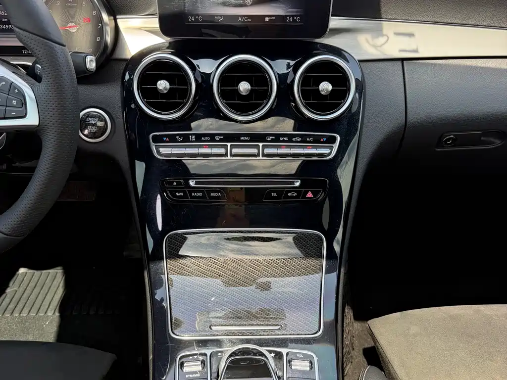 Mercedes-Benz C-Class — миниатюра 21