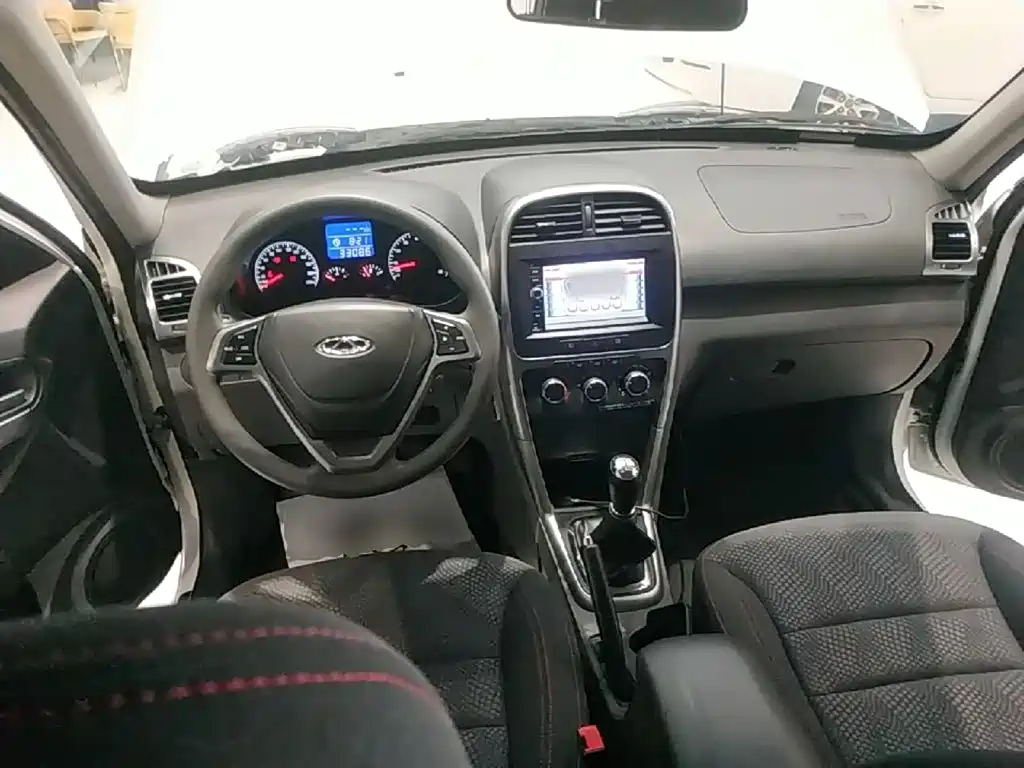 Chery Tiggo 3 — миниатюра 10