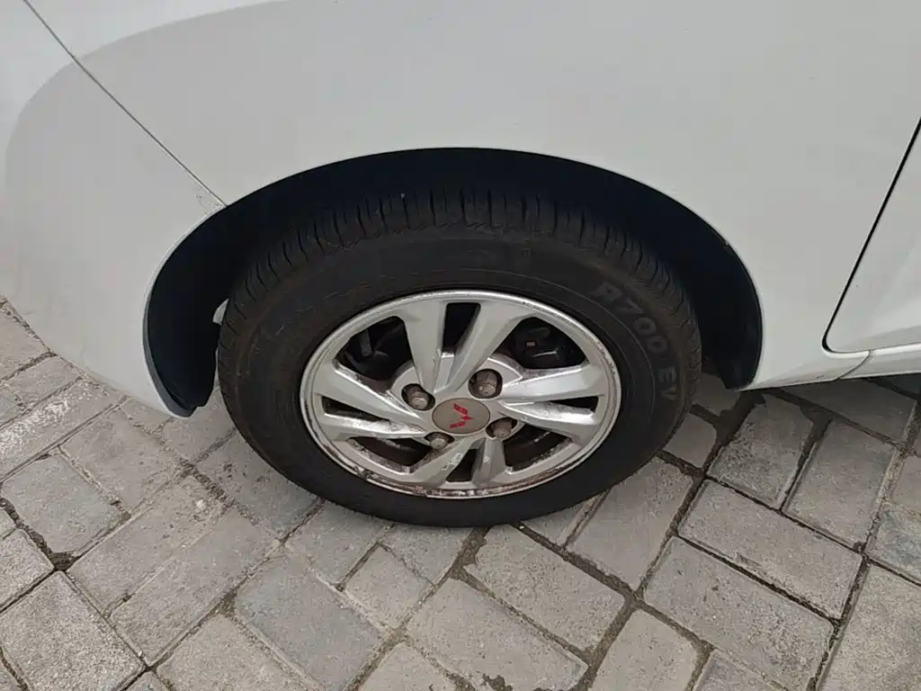 Wuling MINIEV — миниатюра 23