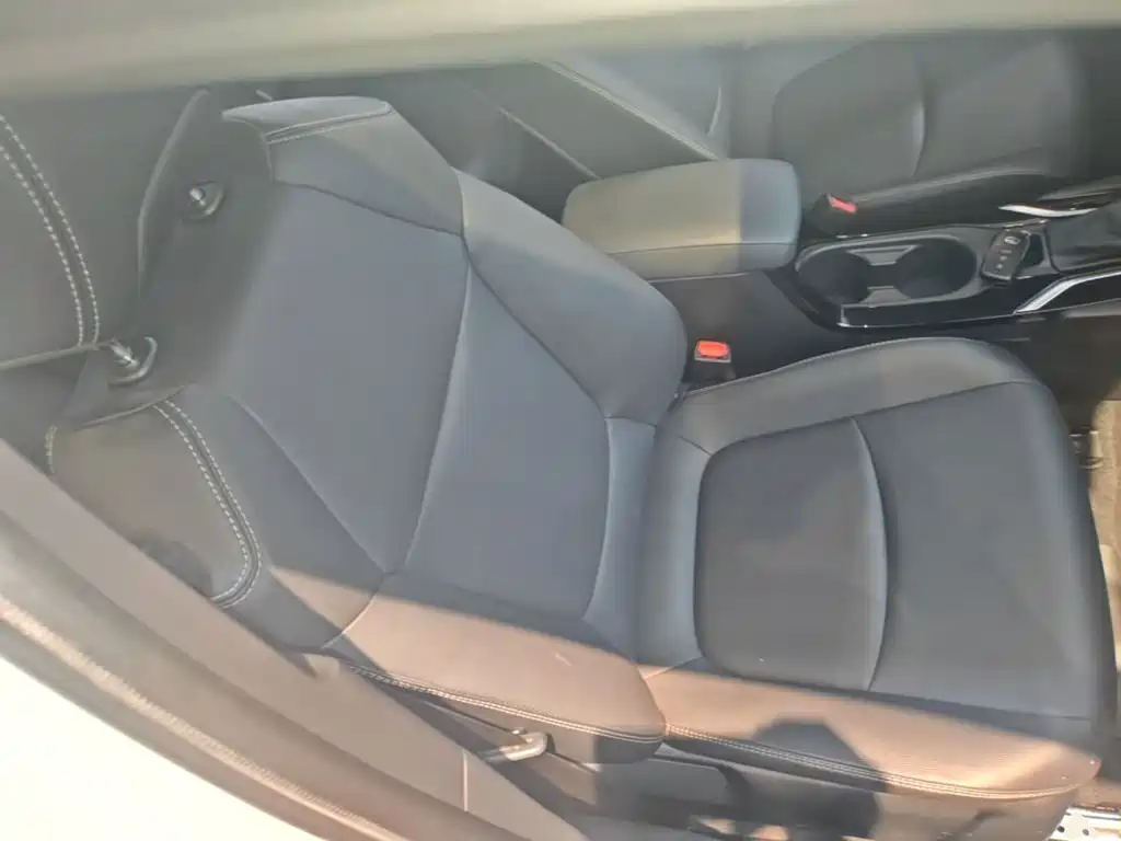Toyota Corolla Cross — миниатюра 25