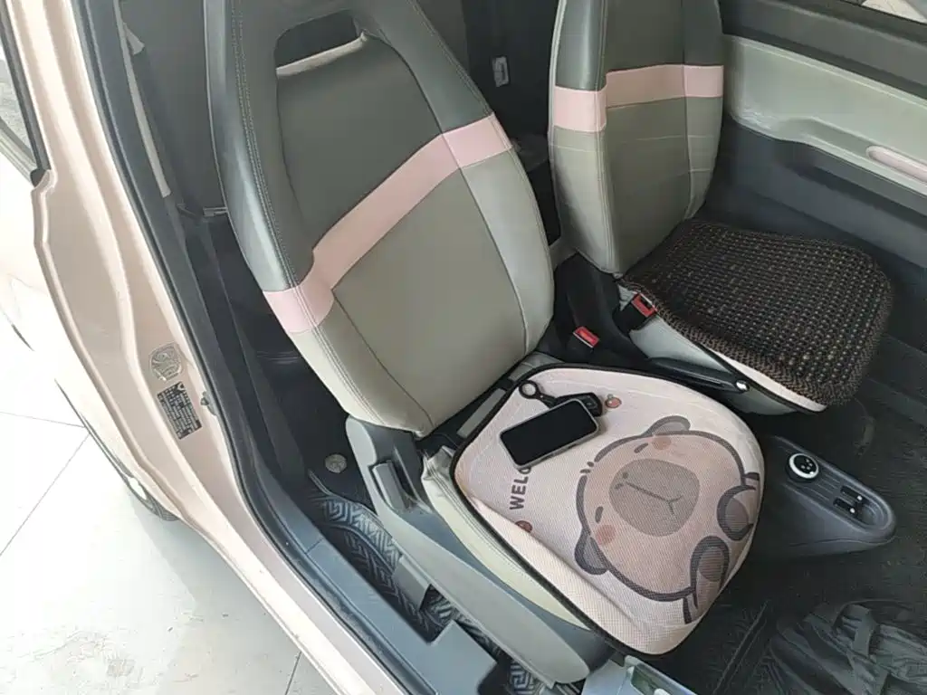 Wuling MINIEV — миниатюра 25