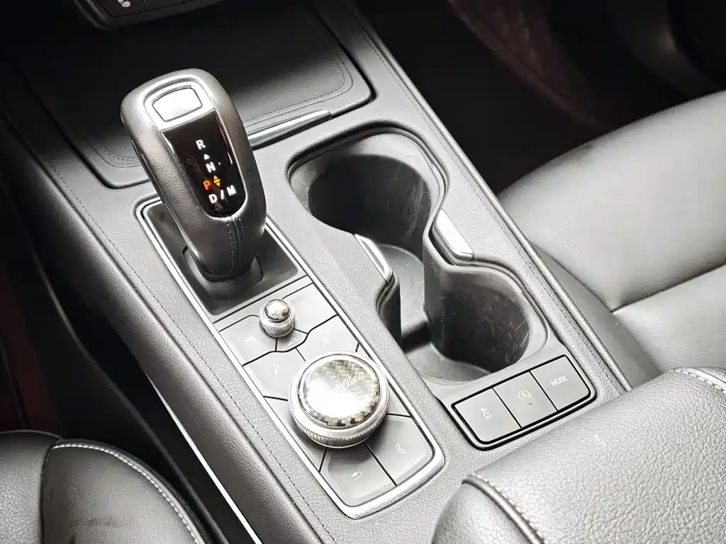 Cadillac XT4 — миниатюра 15