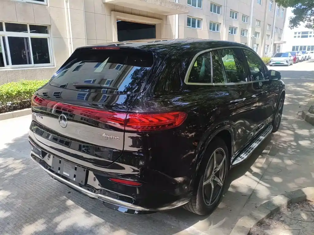 Mercedes-Benz EQS SUV — миниатюра 7