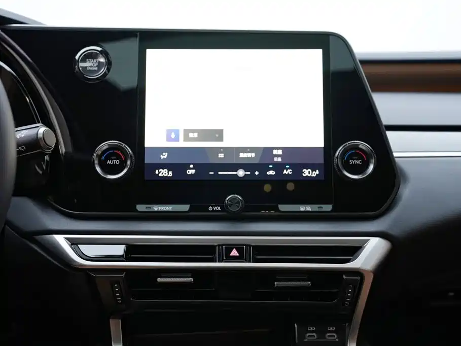 Lexus RX — миниатюра 11