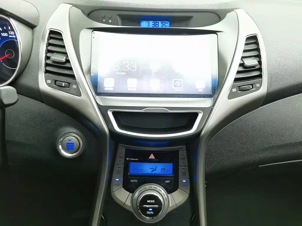 Hyundai Elantra Langdong — миниатюра 12