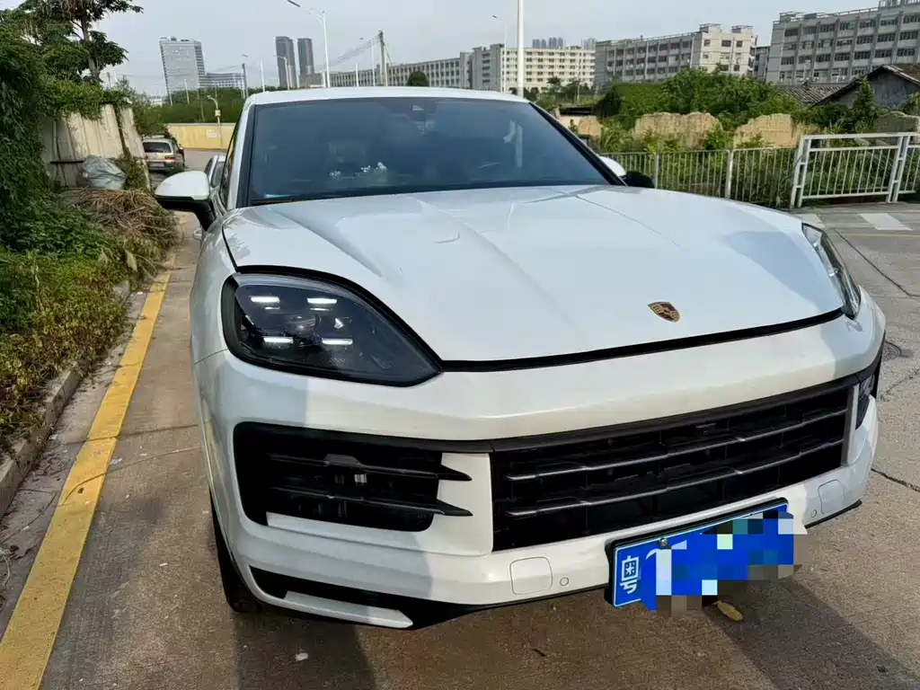 Porsche Cayenne 2024