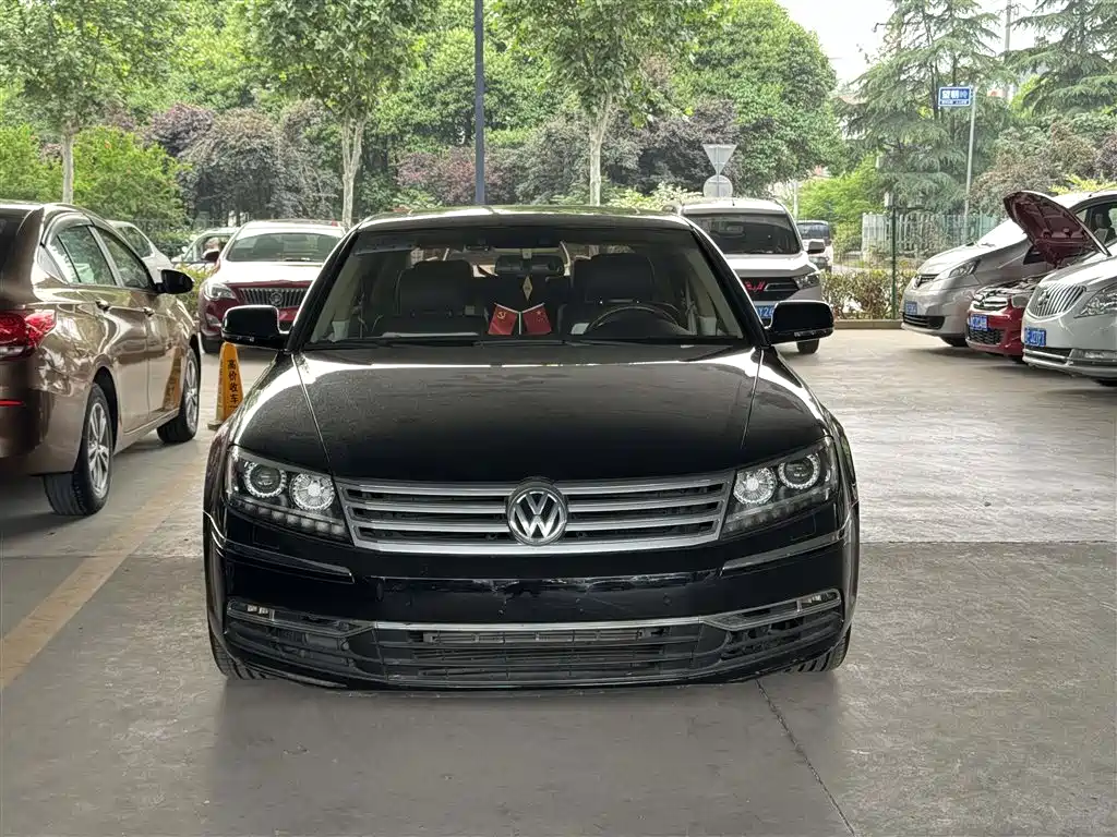 Volkswagen Phaeton 2015