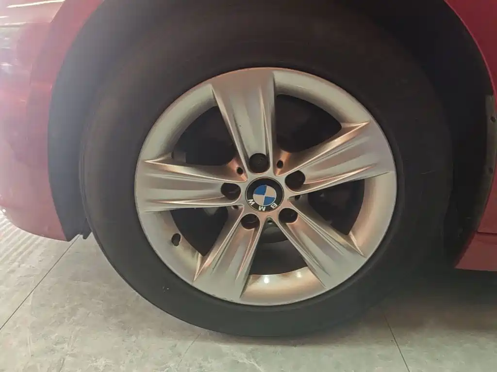 BMW 3 Series — миниатюра 23