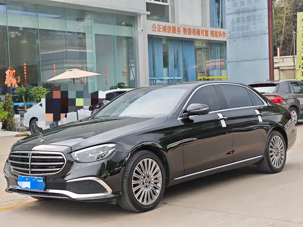 Mercedes-Benz E-Class 2021
