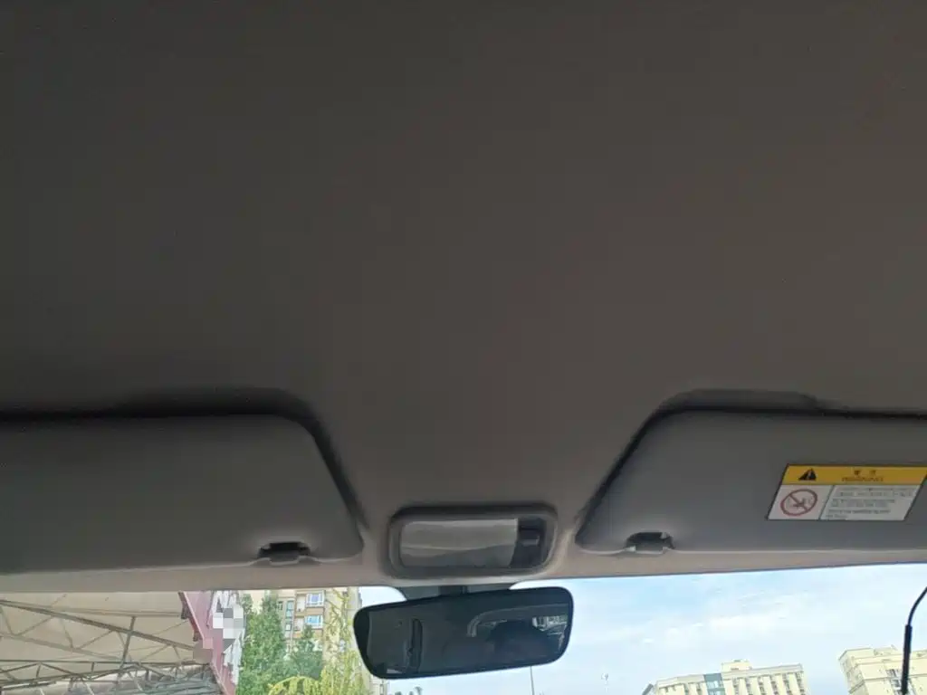 Wuling MINIEV — миниатюра 18
