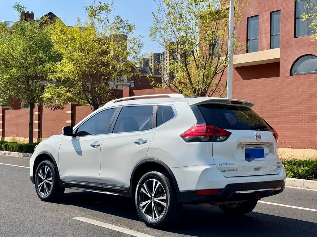Nissan X-Trail — миниатюра 15