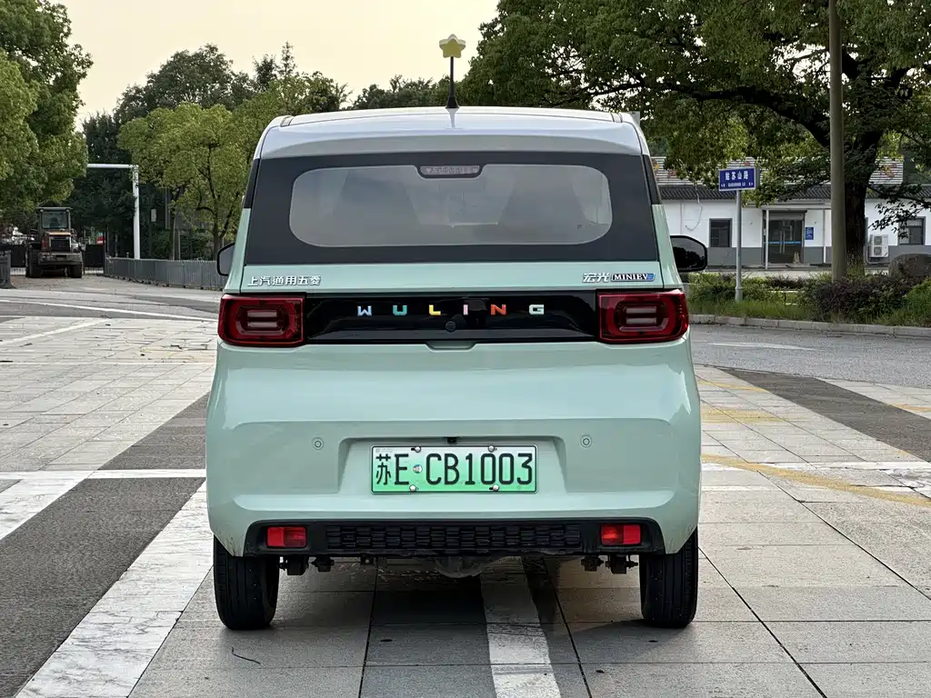 Wuling MINIEV — миниатюра 6