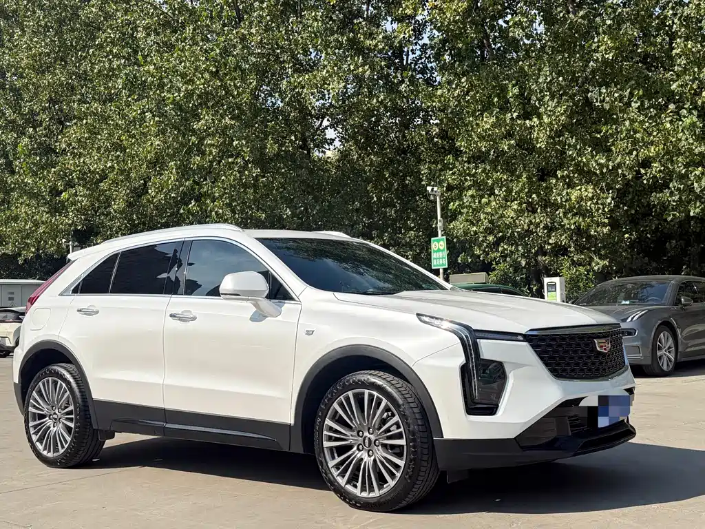Cadillac XT4 — миниатюра 3