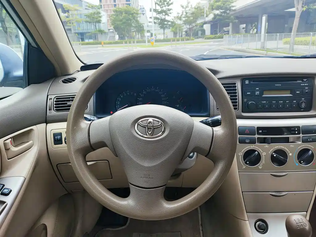 Toyota Corolla — миниатюра 12