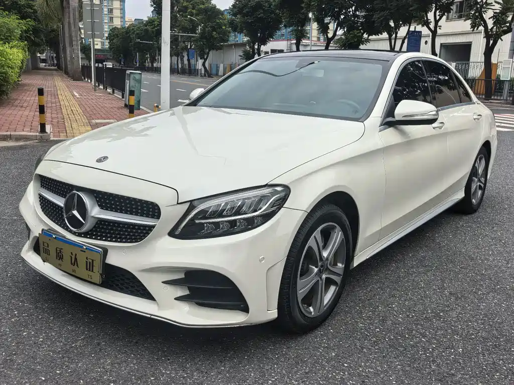 Mercedes-Benz C-Class — миниатюра 3