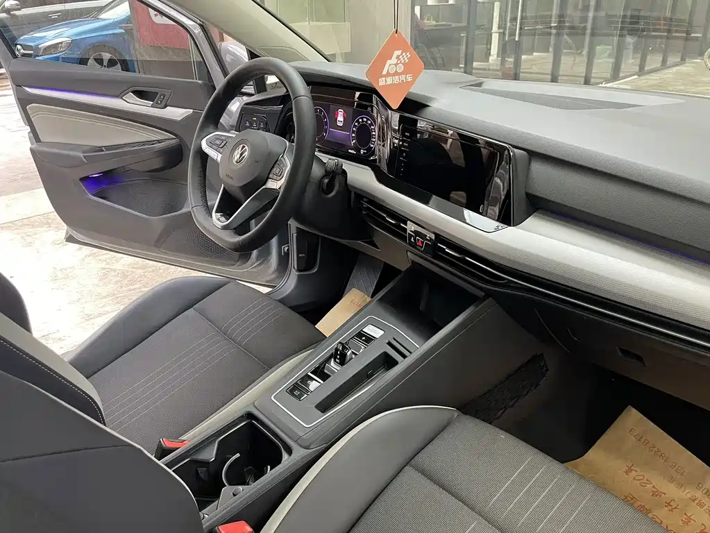 Volkswagen Golf — миниатюра 10