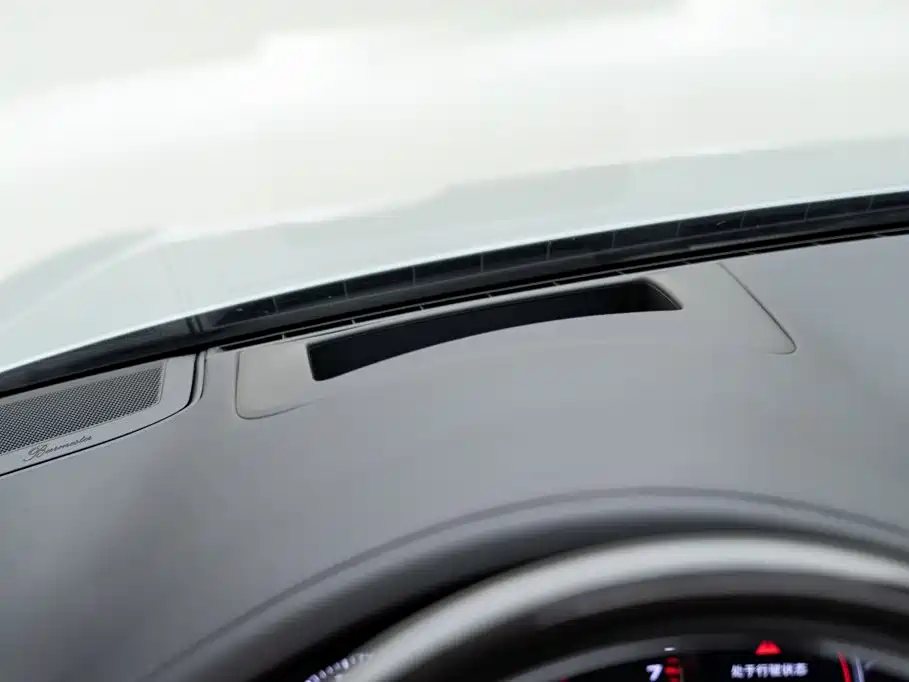Porsche Cayenne — миниатюра 22
