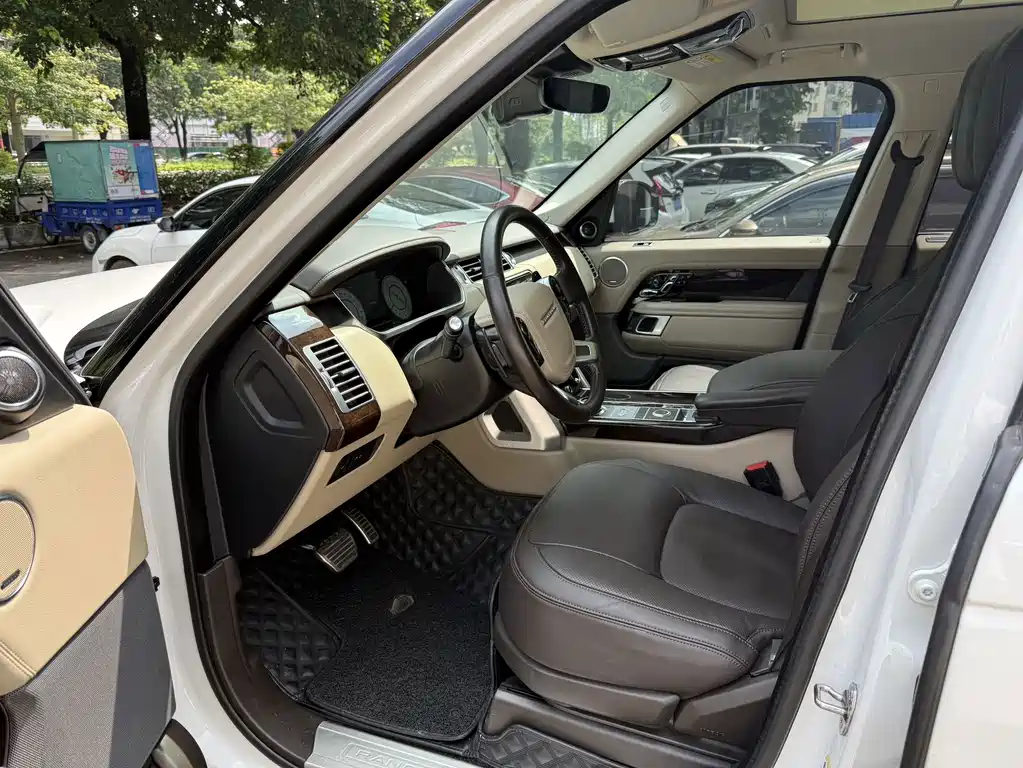 Land Rover Range Rover — миниатюра 4