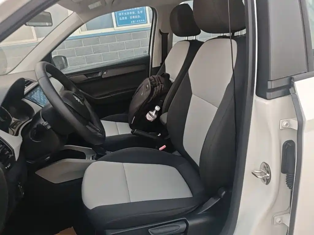 Skoda Fabia — миниатюра 15