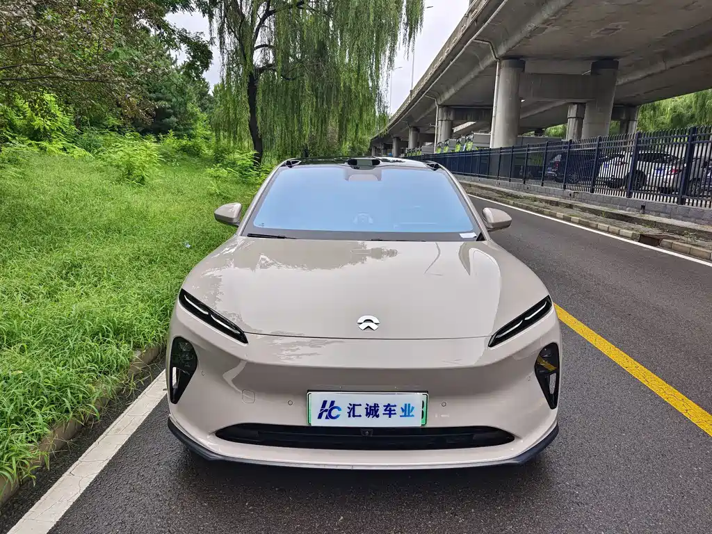 NIO ET5T — миниатюра 2