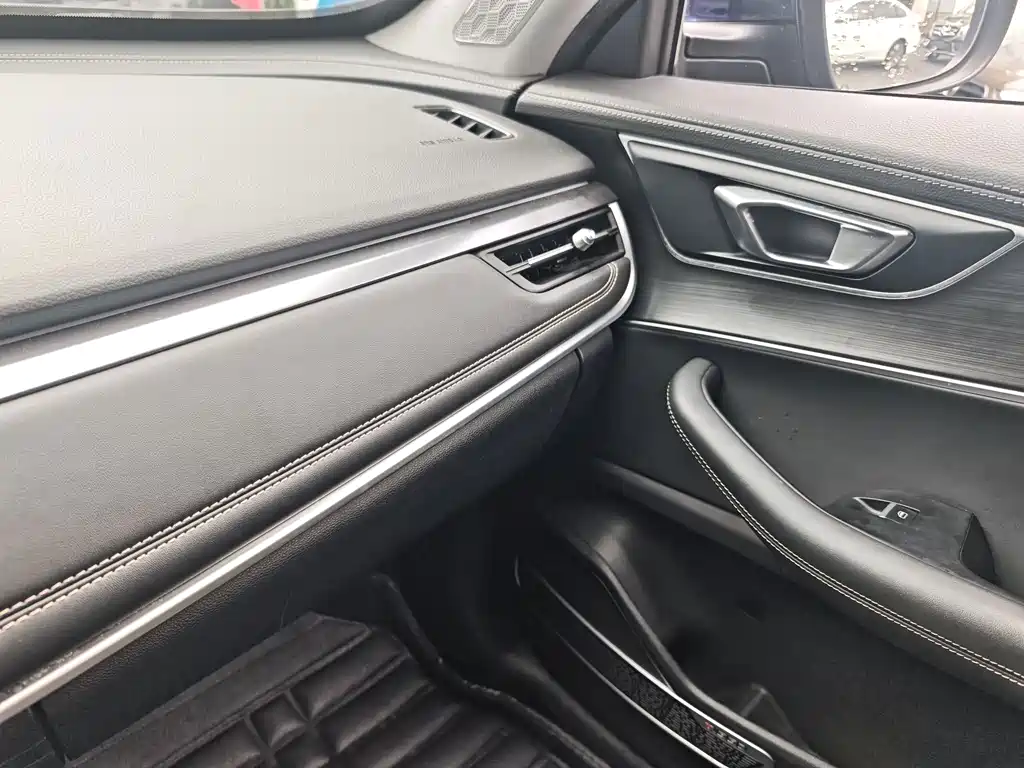 Chery Tiggo 8 — миниатюра 13