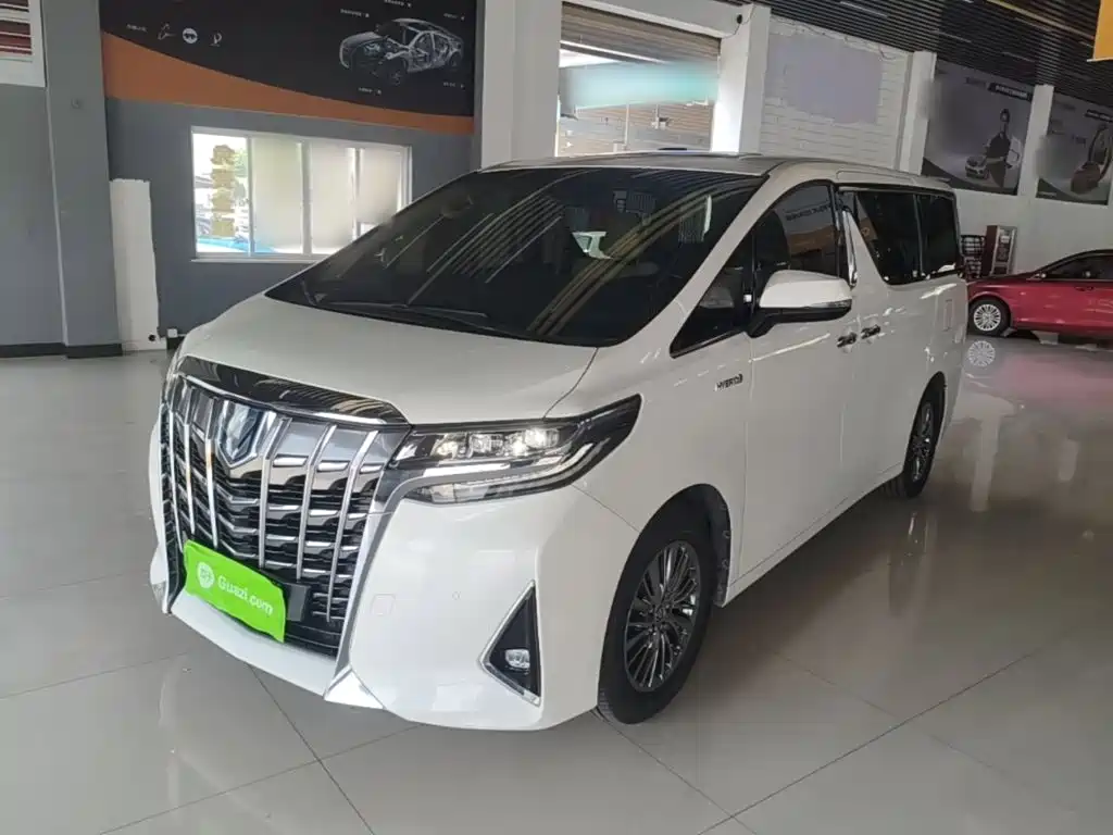 Toyota Alphard — миниатюра 2