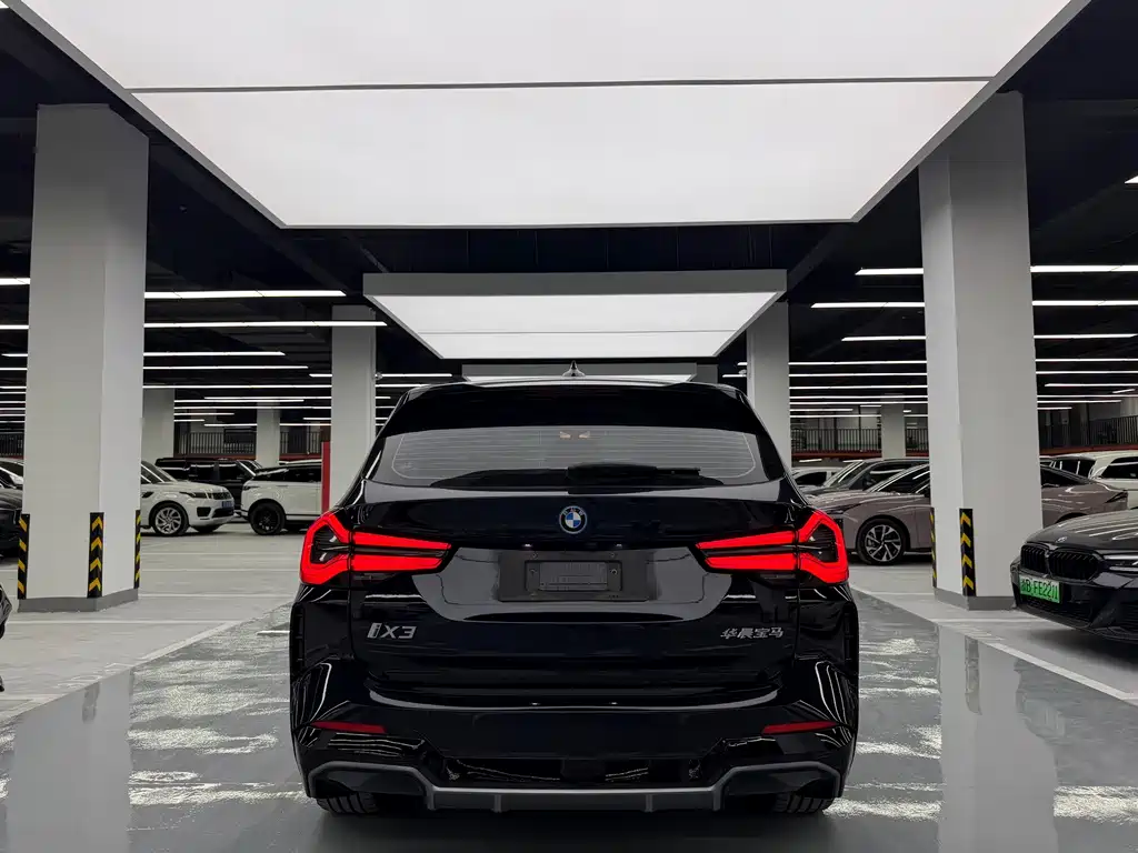 BMW iX3 — миниатюра 14