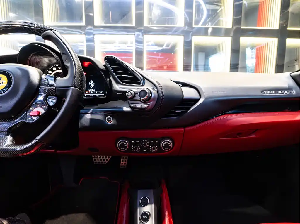 Ferrari 488 — миниатюра 15