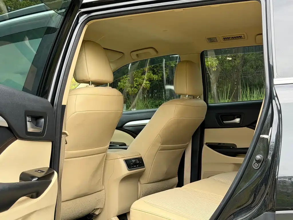 Toyota Highlander — миниатюра 6