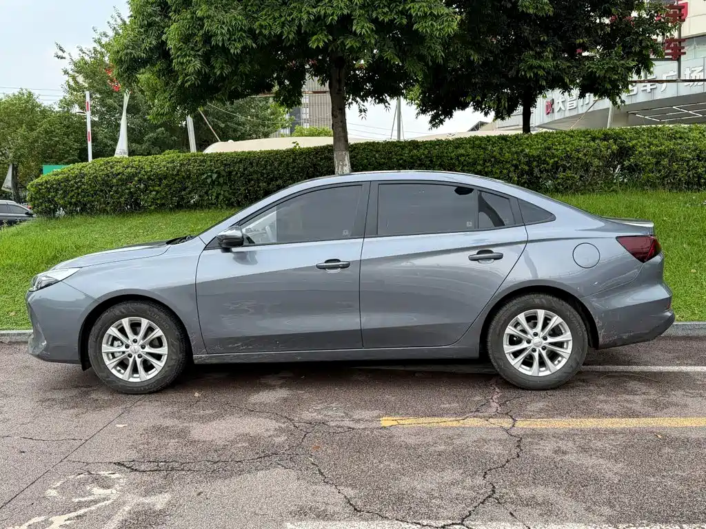 Roewe i5 — миниатюра 3