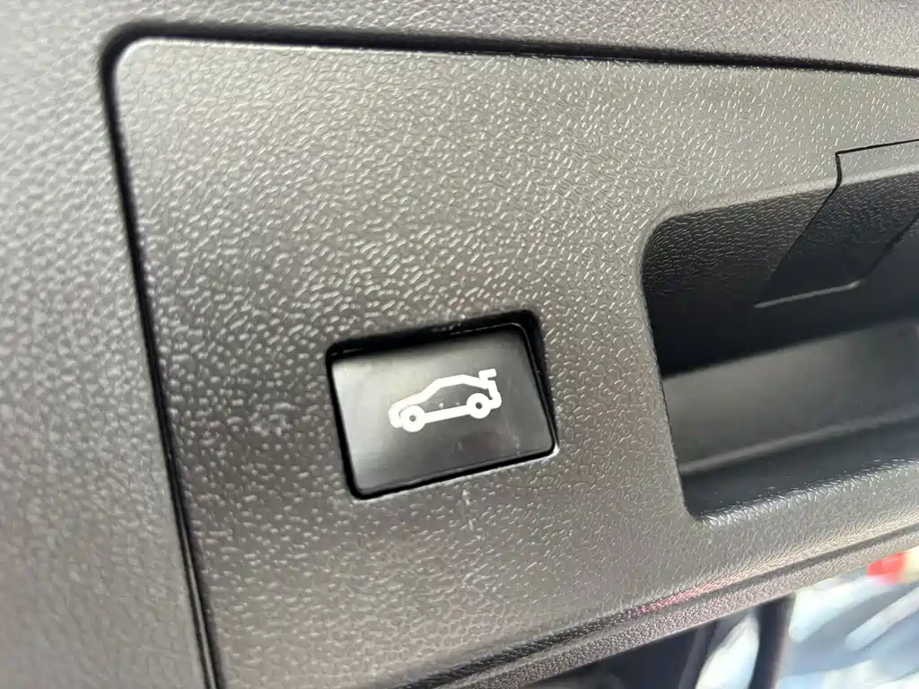 Cadillac XT4 — миниатюра 20