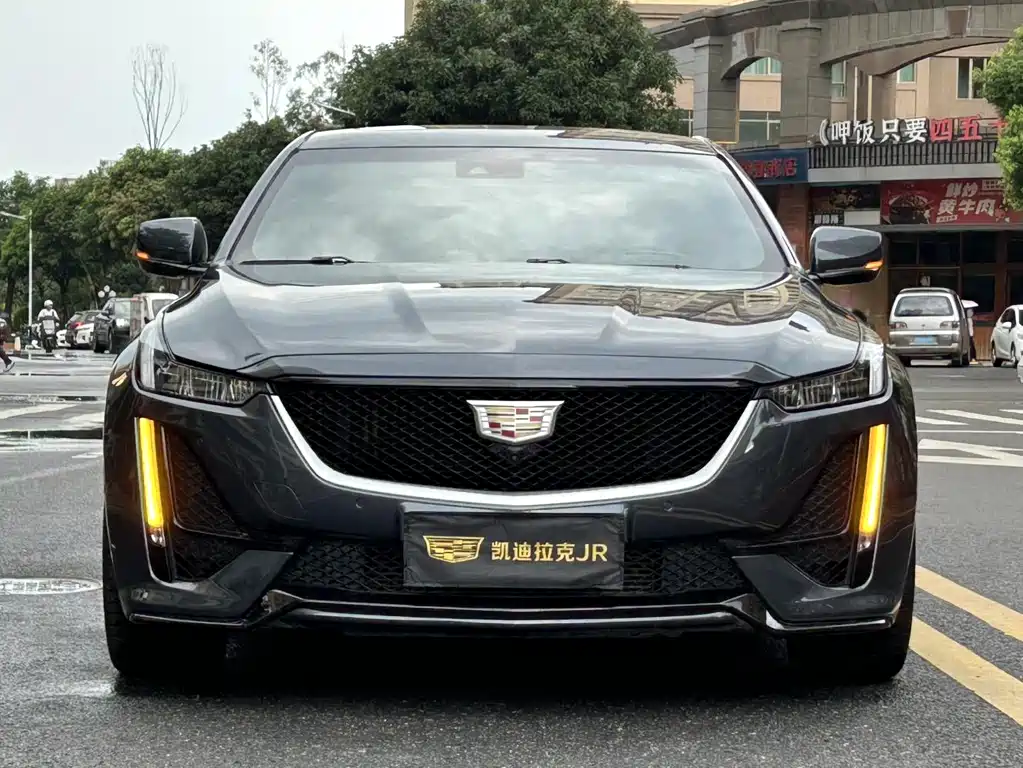 Cadillac CT5 — миниатюра 2