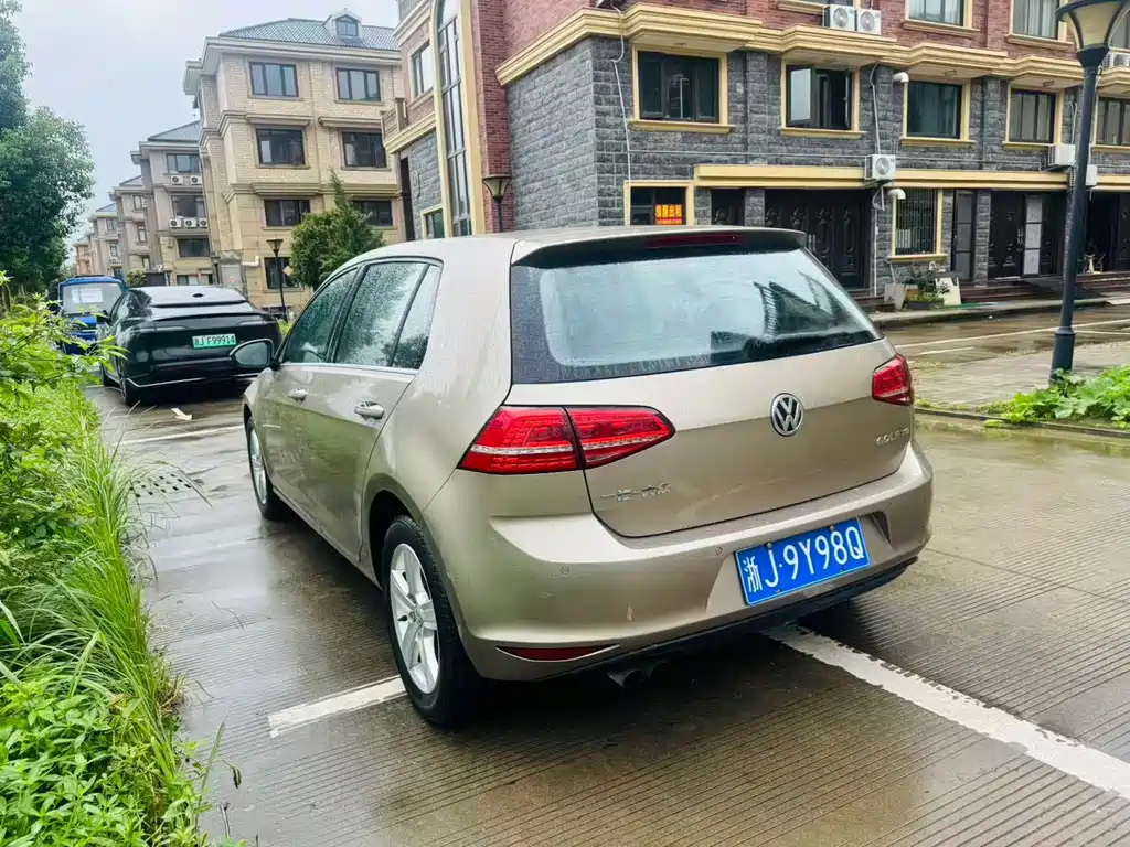 Volkswagen Golf — миниатюра 4