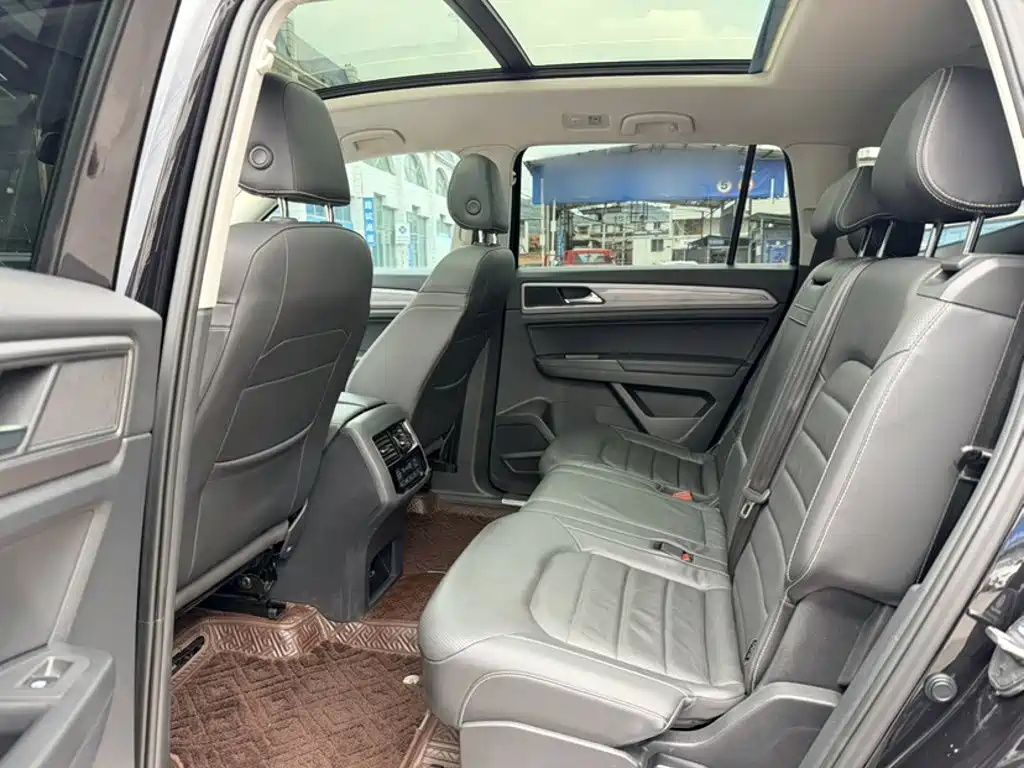 Volkswagen Teramont — миниатюра 10