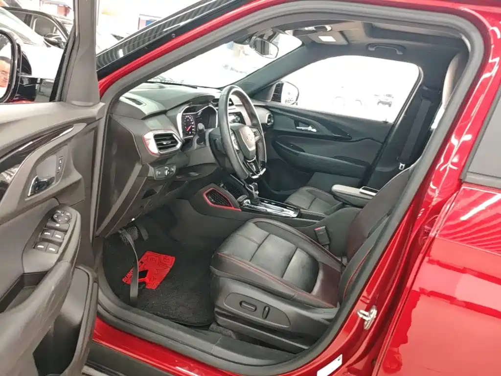 Chevrolet Tracker — миниатюра 16