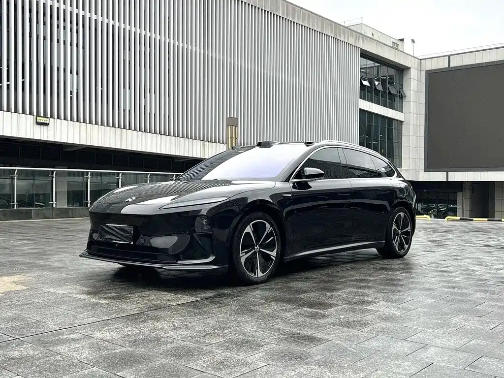NIO ET5T