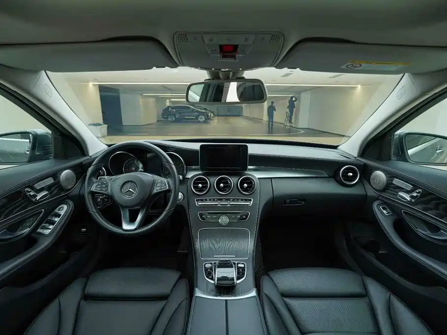 Mercedes-Benz C-Class — миниатюра 17